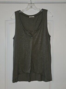 Fresh Laundry Scoop Neck High-Low Tank